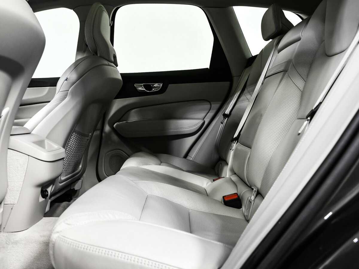 Volvo XC60 2019 года с пробегом. Фото: #12