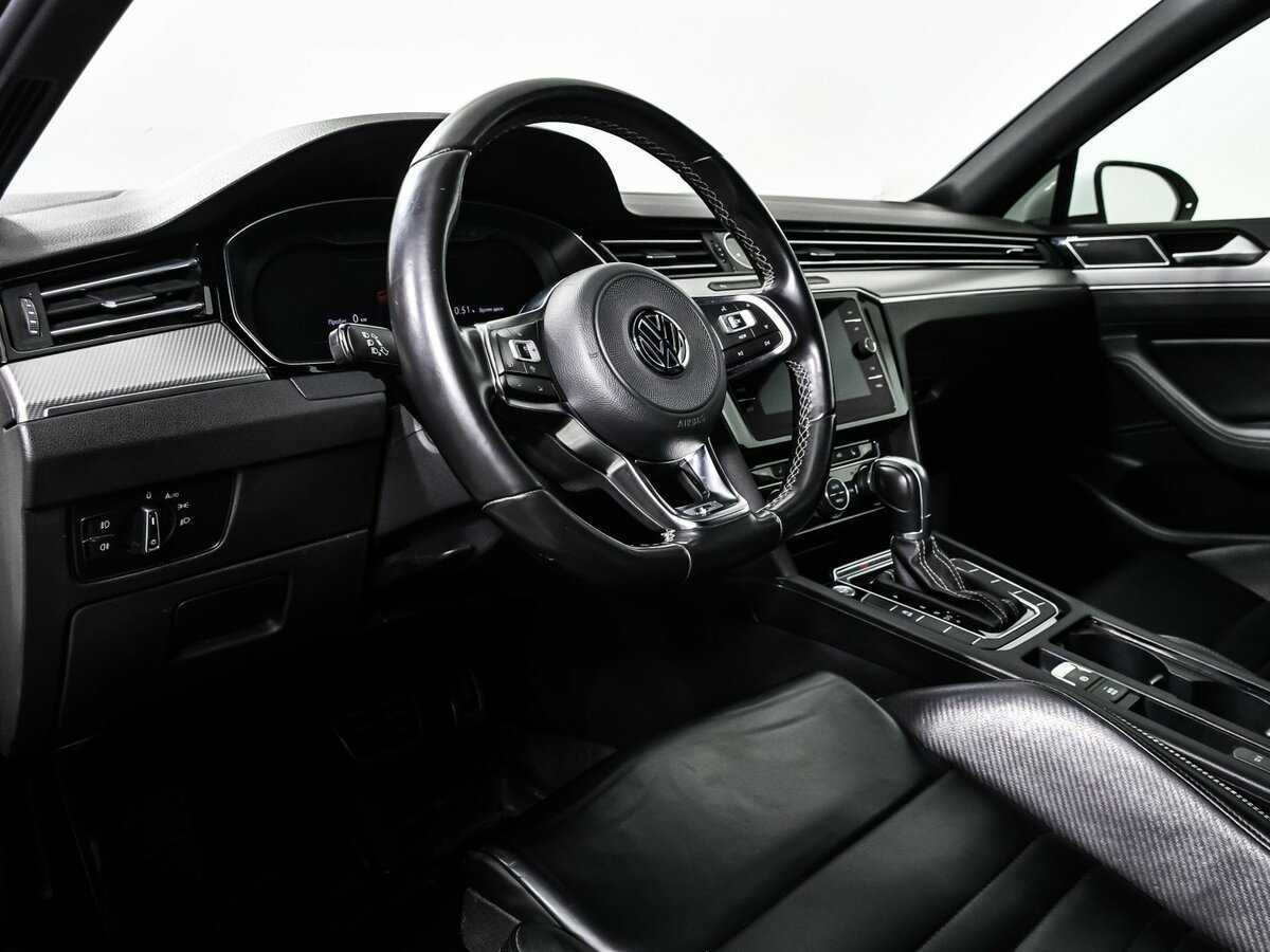 Volkswagen Passat 2019 года с пробегом. Фото: #11