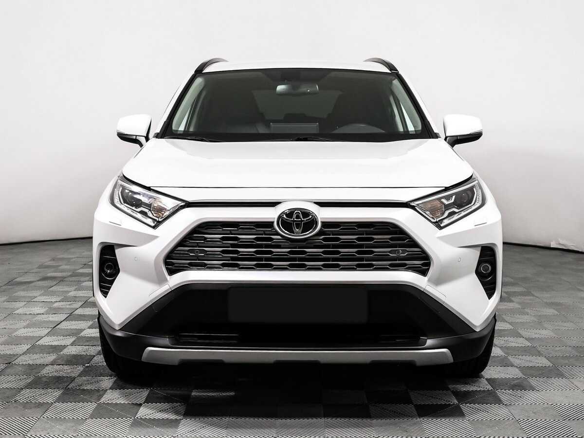 Toyota RAV4 2021 года с пробегом. Фото: #1