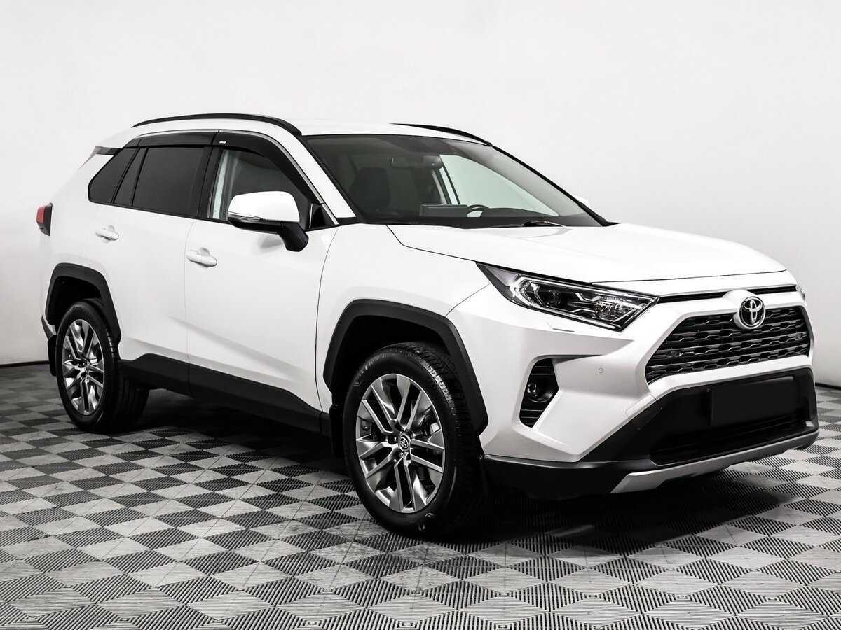 Toyota RAV4 2021 года с пробегом. Фото: #2