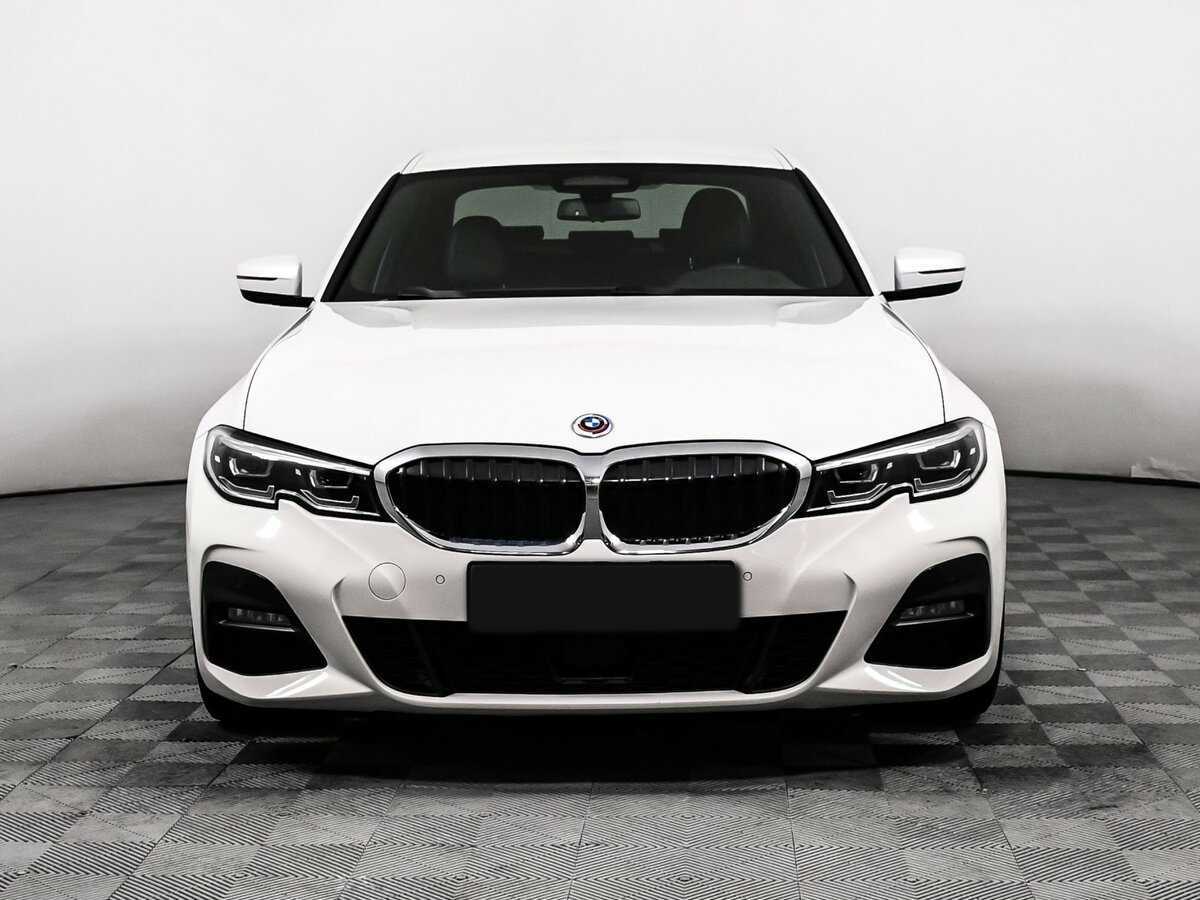 BMW 3 серии 2019 года с пробегом. Фото: #1
