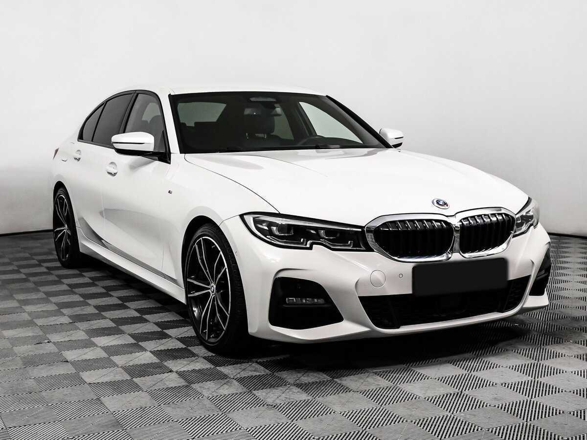 BMW 3 серии 2019 года с пробегом. Фото: #2