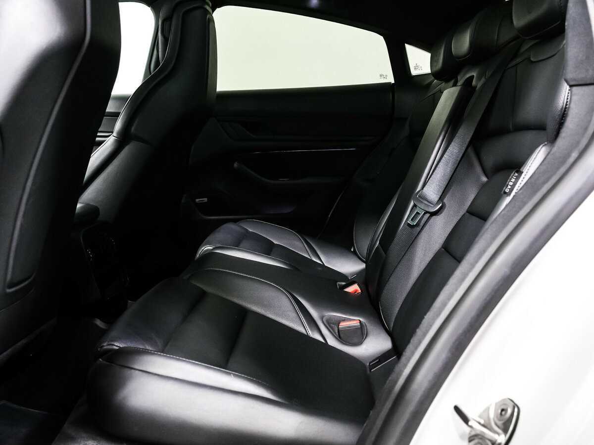 Porsche Taycan 2021 года с пробегом. Фото: #11