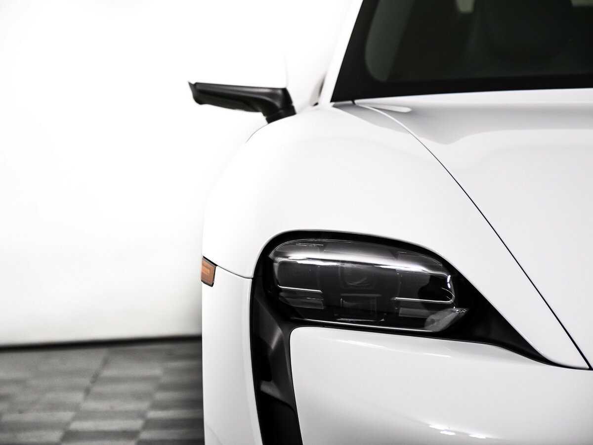 Porsche Taycan 2021 года с пробегом. Фото: #16
