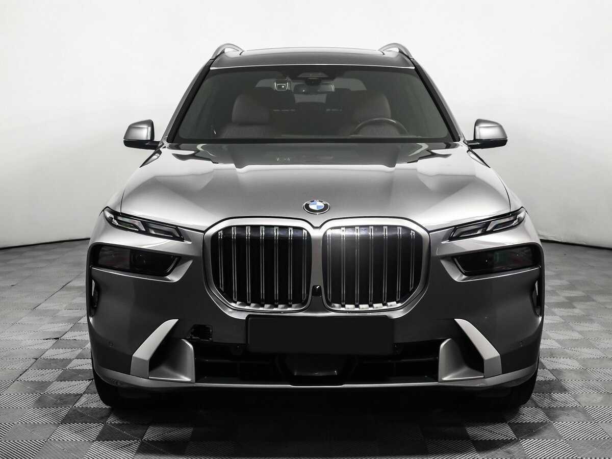 BMW X7 2023 года с пробегом. Фото: #1