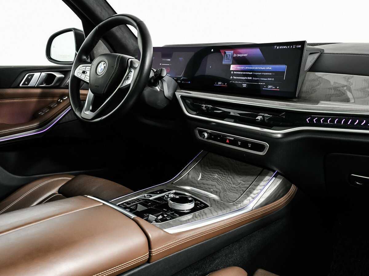 BMW X7 2023 года с пробегом. Фото: #8