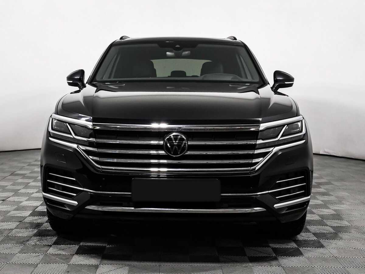 Volkswagen Touareg 2021 года с пробегом. Фото: #1