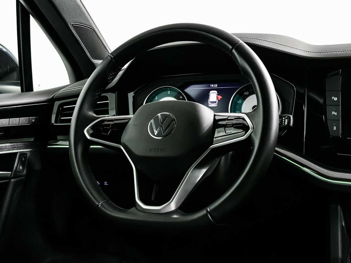 Volkswagen Touareg 2021 года с пробегом. Фото: #15
