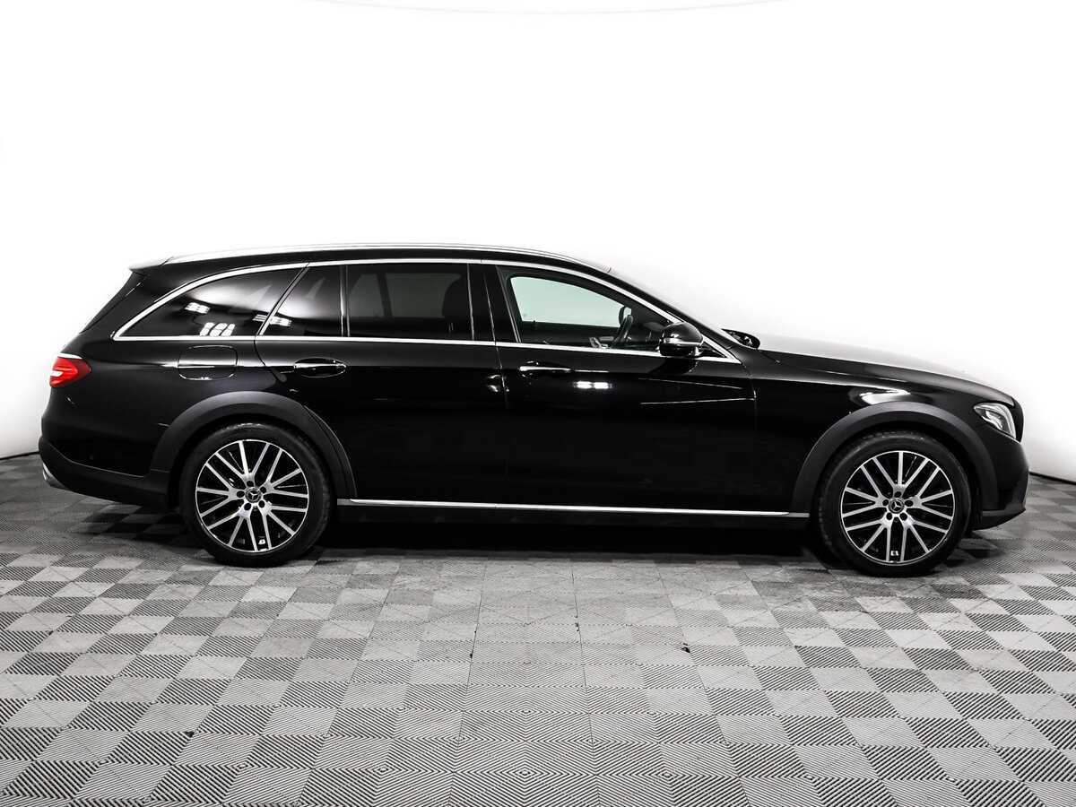 Mercedes-Benz E-Класс 2020 года с пробегом. Фото: #3