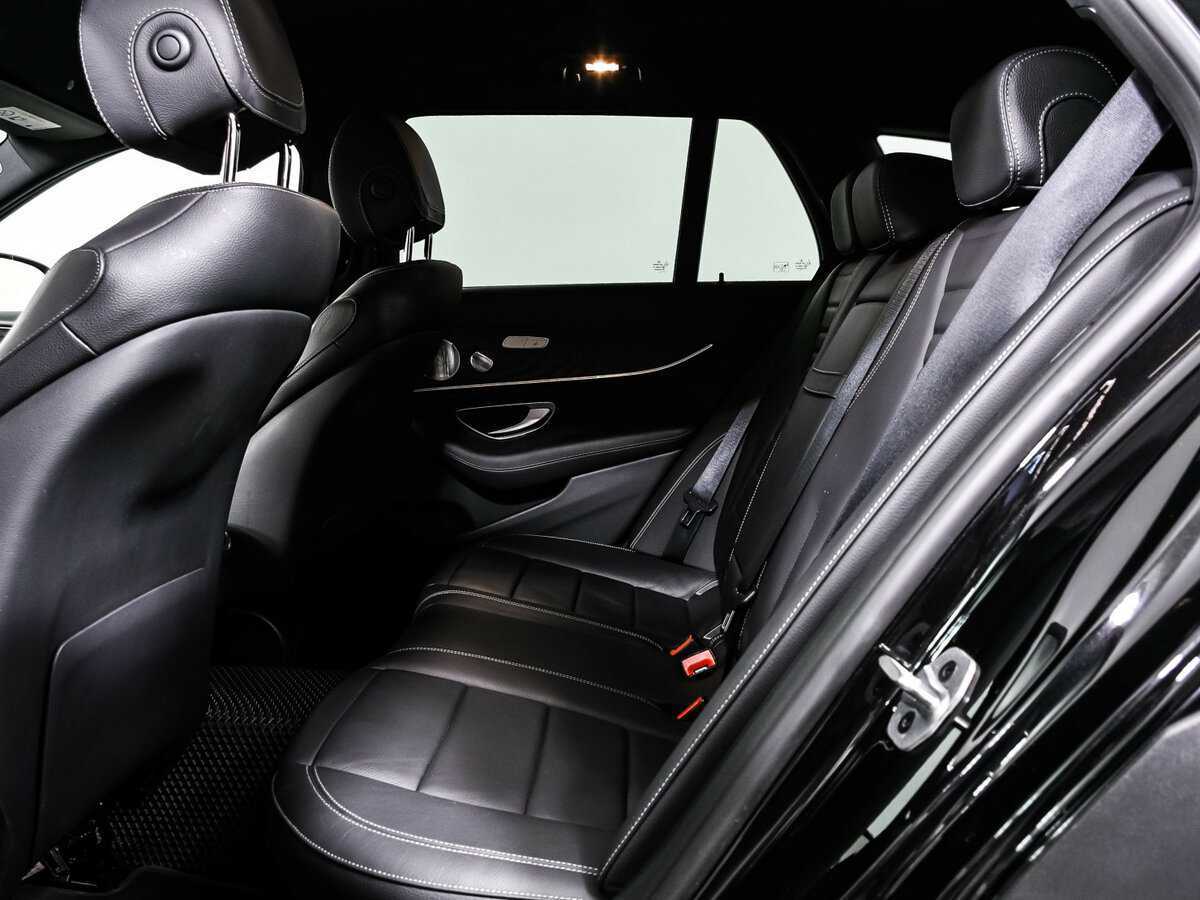 Mercedes-Benz E-Класс 2020 года с пробегом. Фото: #11