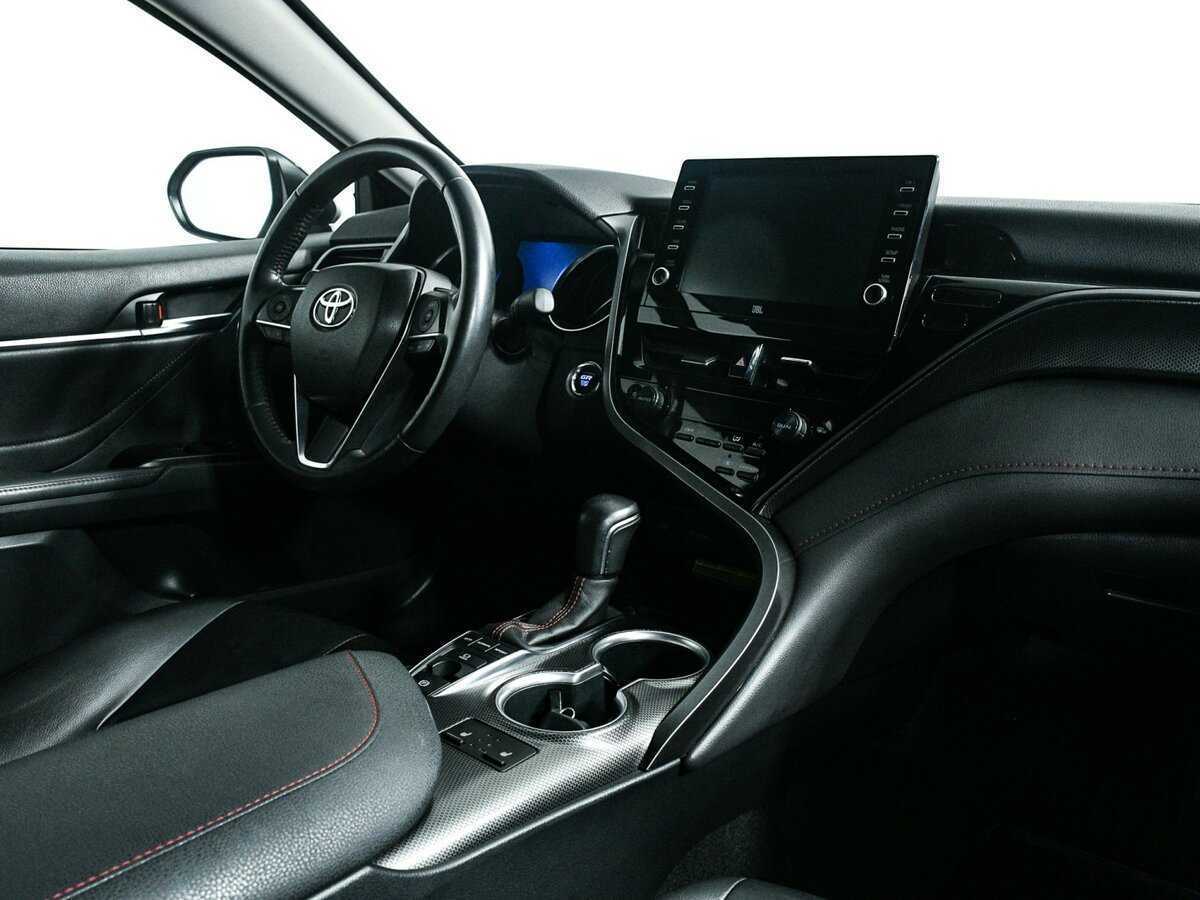 Toyota Camry 2021 года с пробегом. Фото: #8