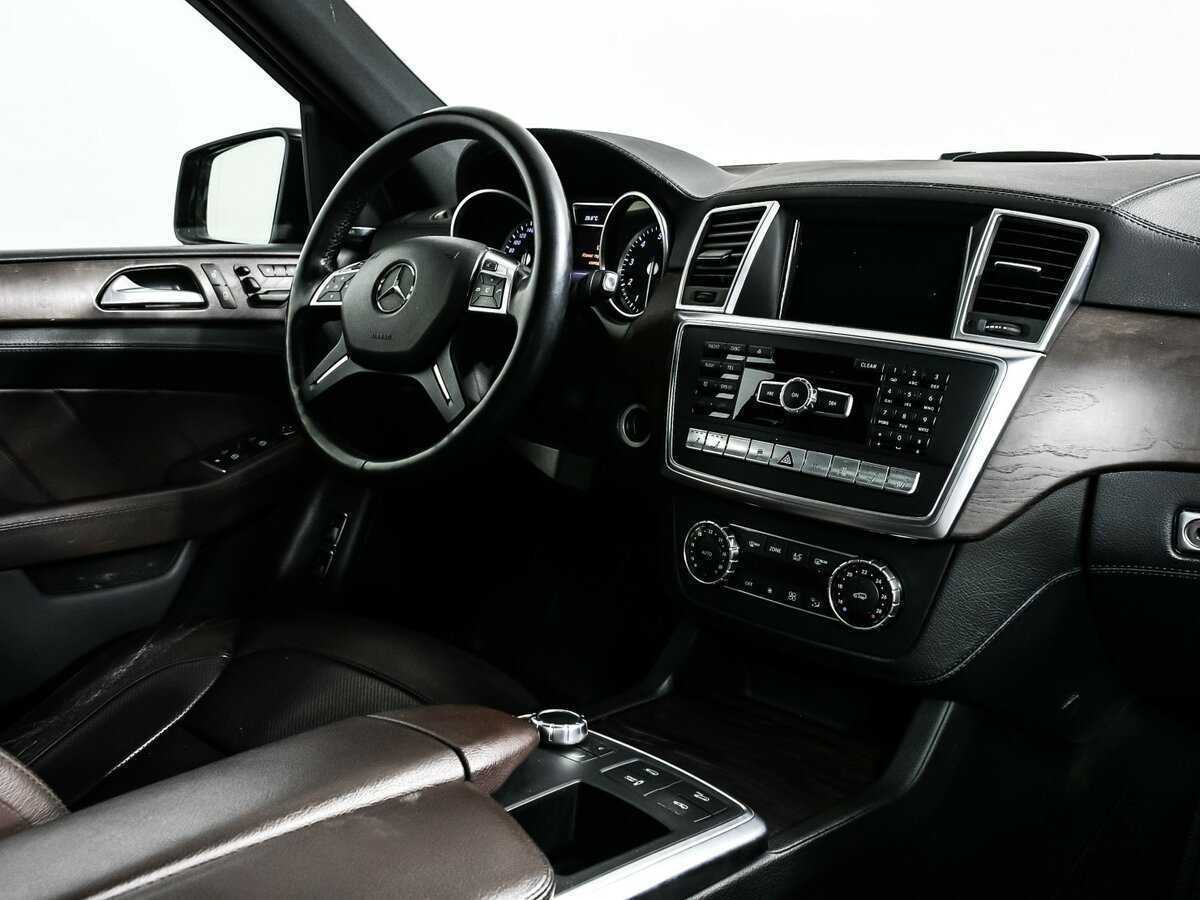 Mercedes-Benz GL-Класс 2014 года с пробегом. Фото: #8