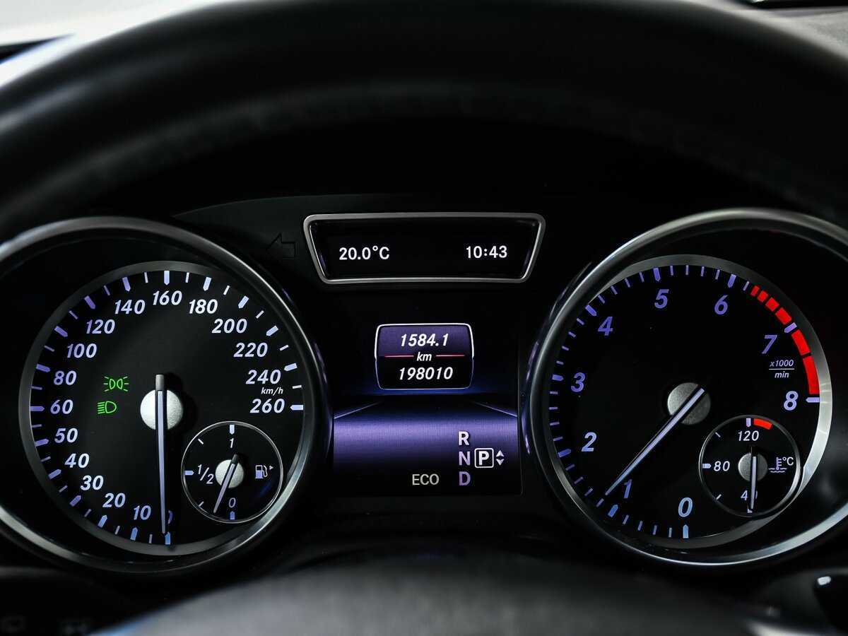 Mercedes-Benz GL-Класс 2014 года с пробегом. Фото: #9