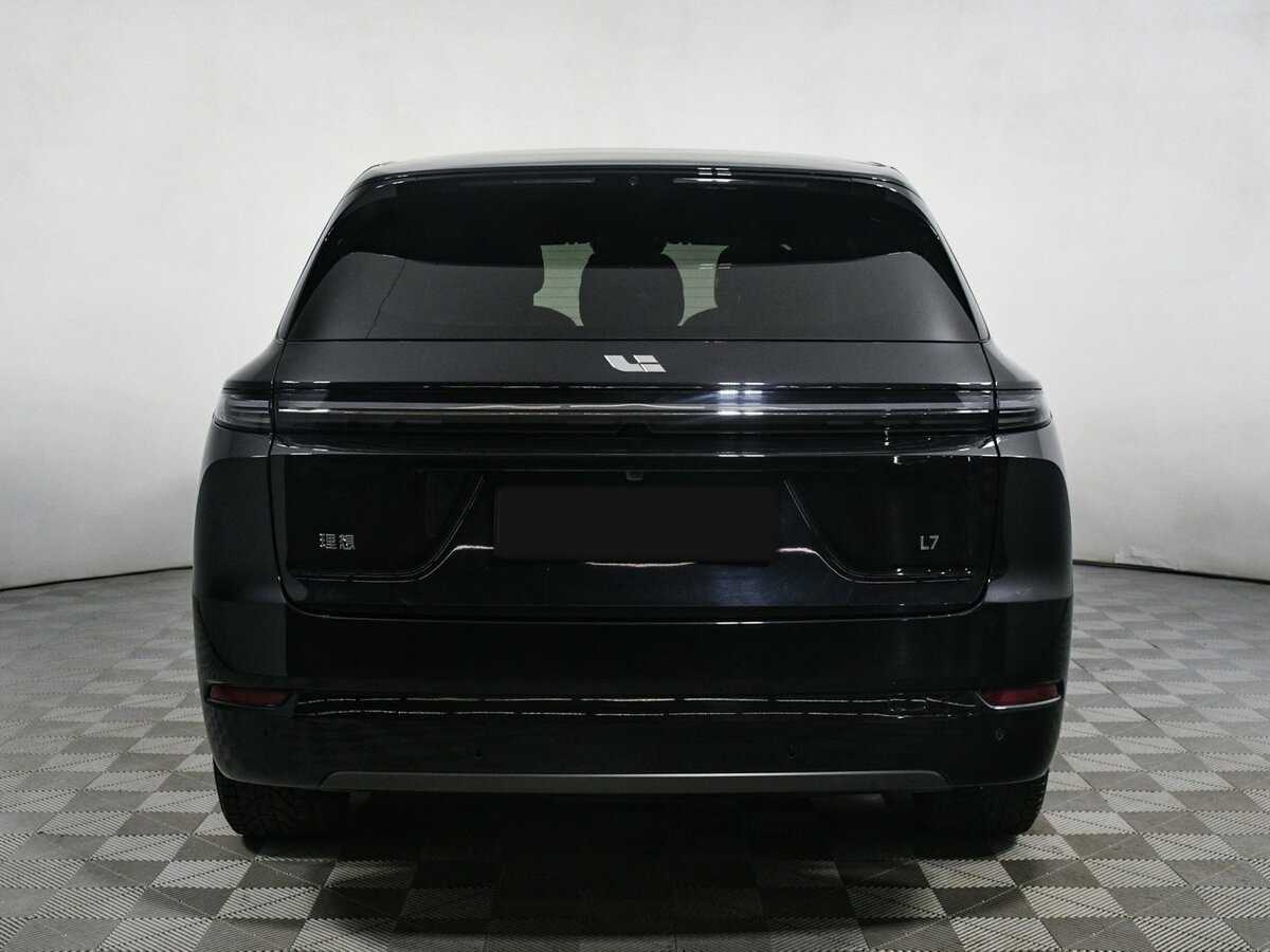 LiXiang L7 2024 года с пробегом. Фото: #4