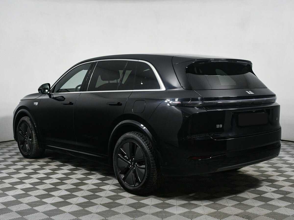 LiXiang L7 2024 года с пробегом. Фото: #5