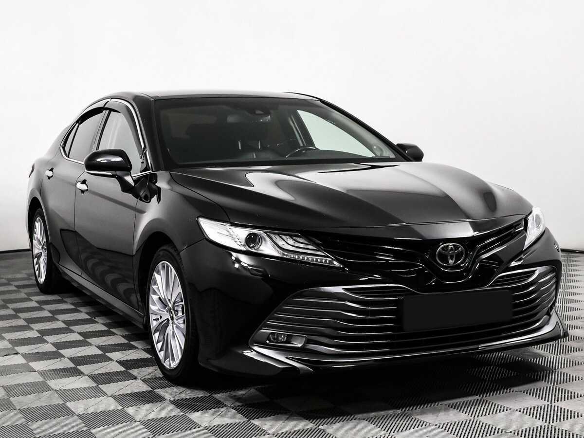 Toyota Camry 2019 года с пробегом. Фото: #2