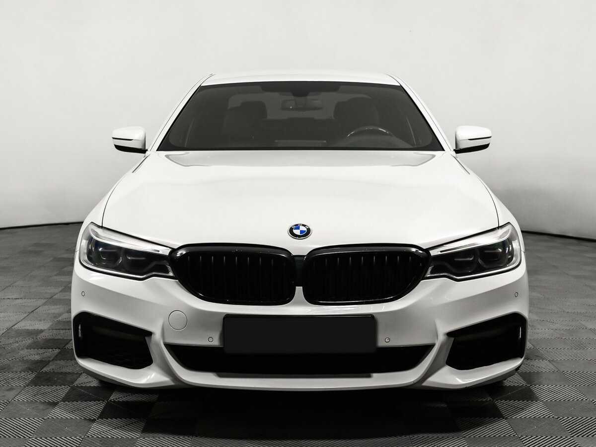 BMW 5 серии 2018 года с пробегом. Фото: #1