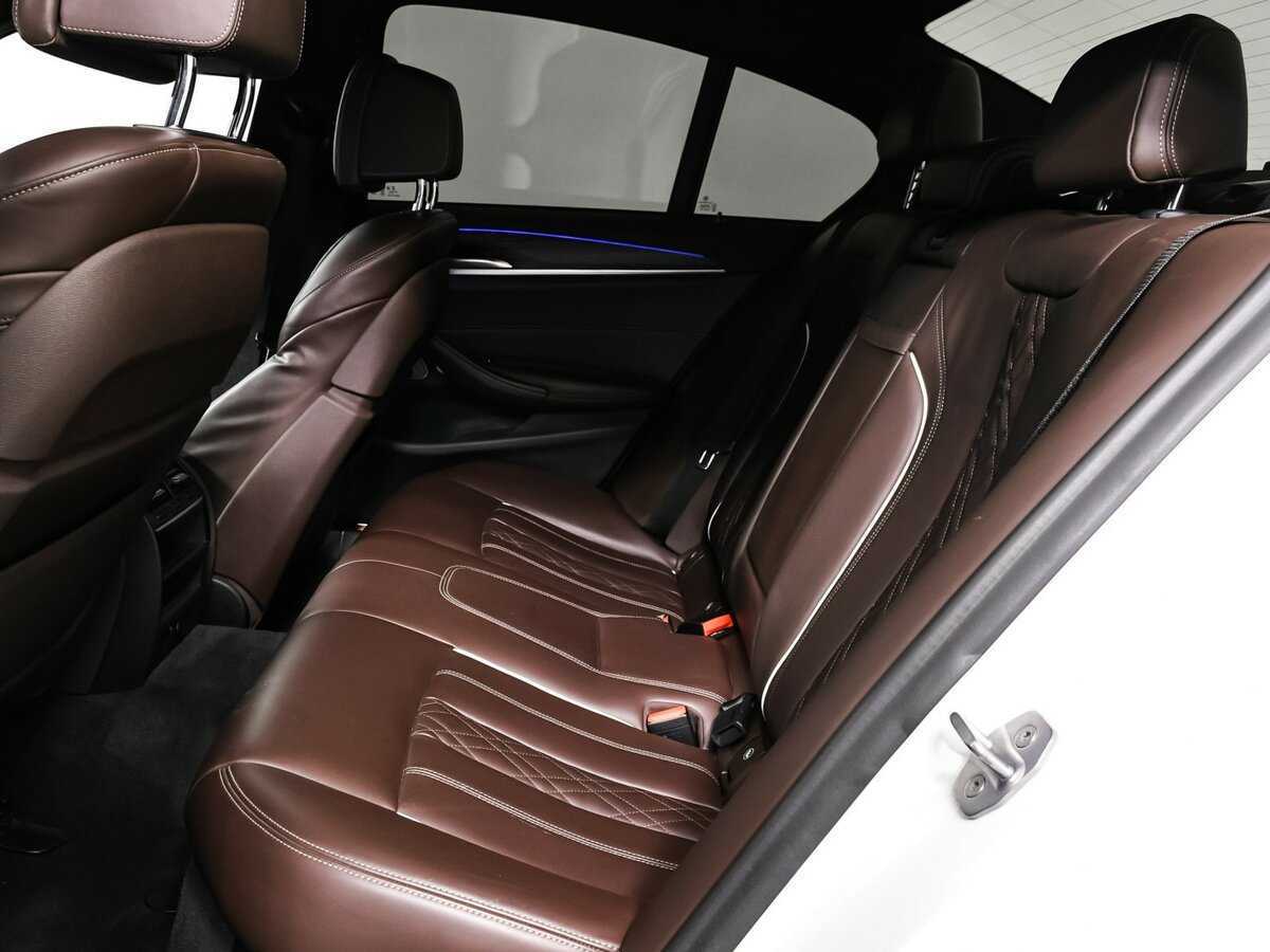 BMW 5 серии 2018 года с пробегом. Фото: #12