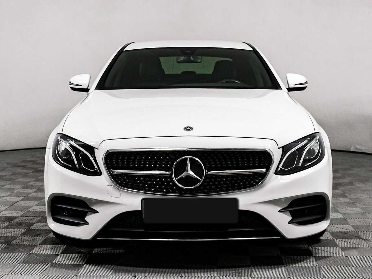 Mercedes-Benz E-Класс 2019 года с пробегом. Фото: #1