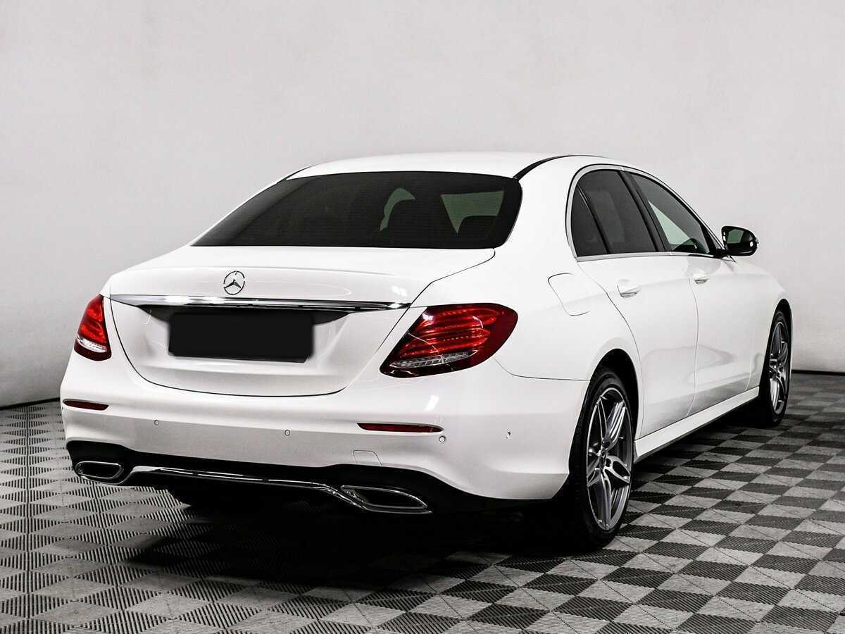 Mercedes-Benz E-Класс 2019 года с пробегом. Фото: #3