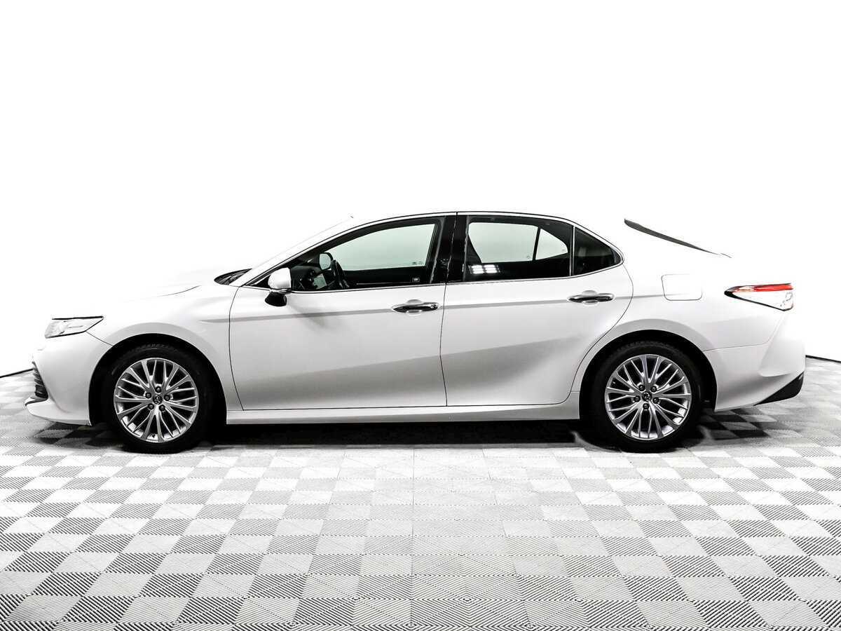 Toyota Camry 2018 года с пробегом. Фото: #7
