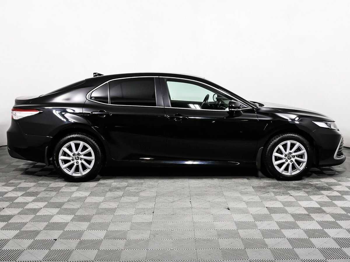 Toyota Camry 2022 года с пробегом. Фото: #3