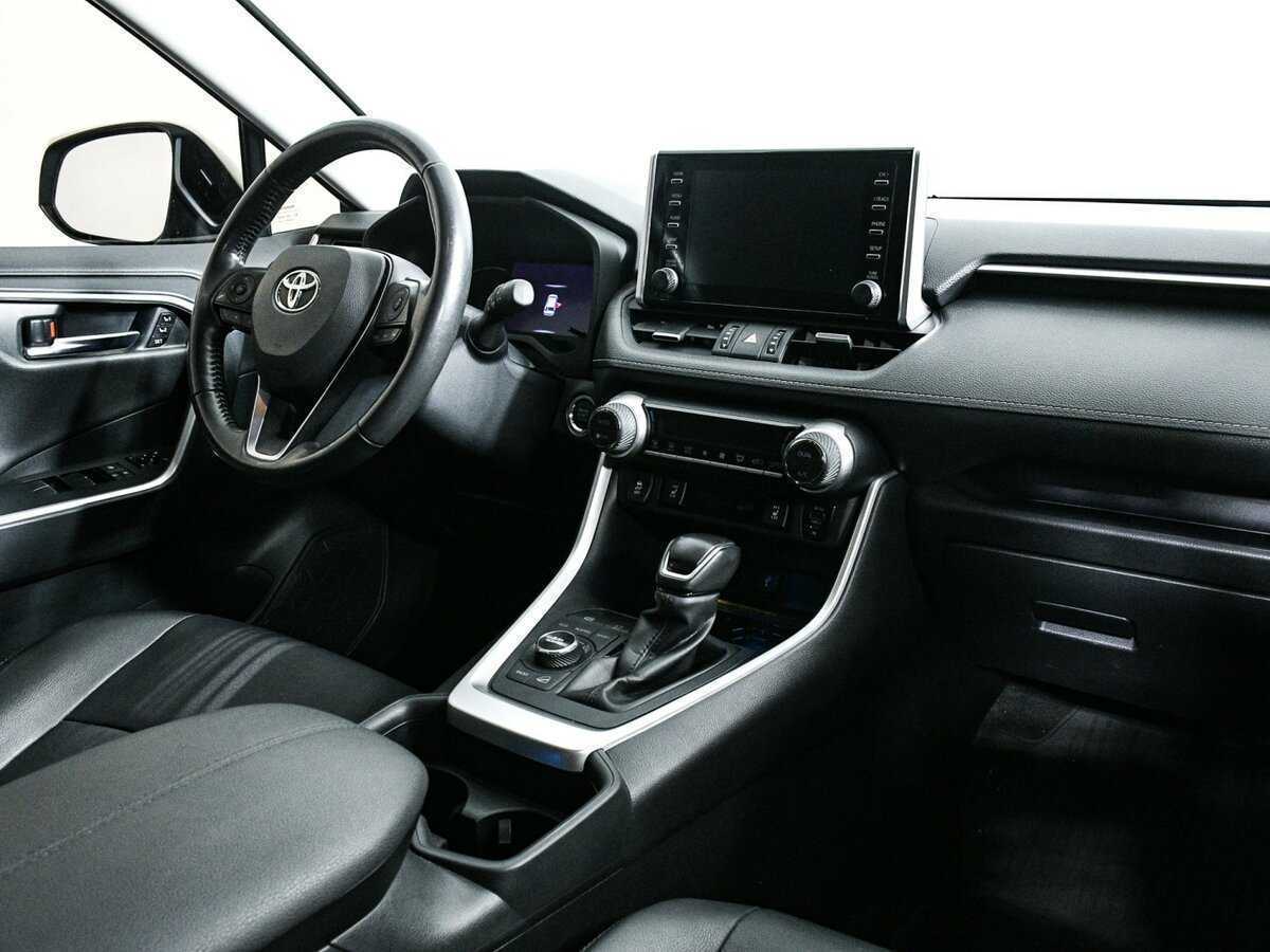 Toyota RAV4 2022 года с пробегом. Фото: #6