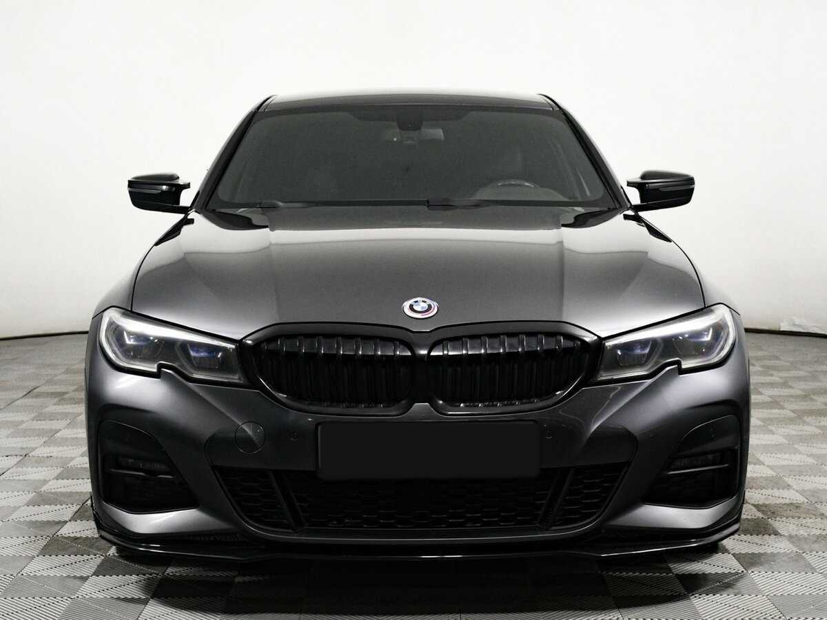 BMW 3 серии 2021 года с пробегом. Фото: #1