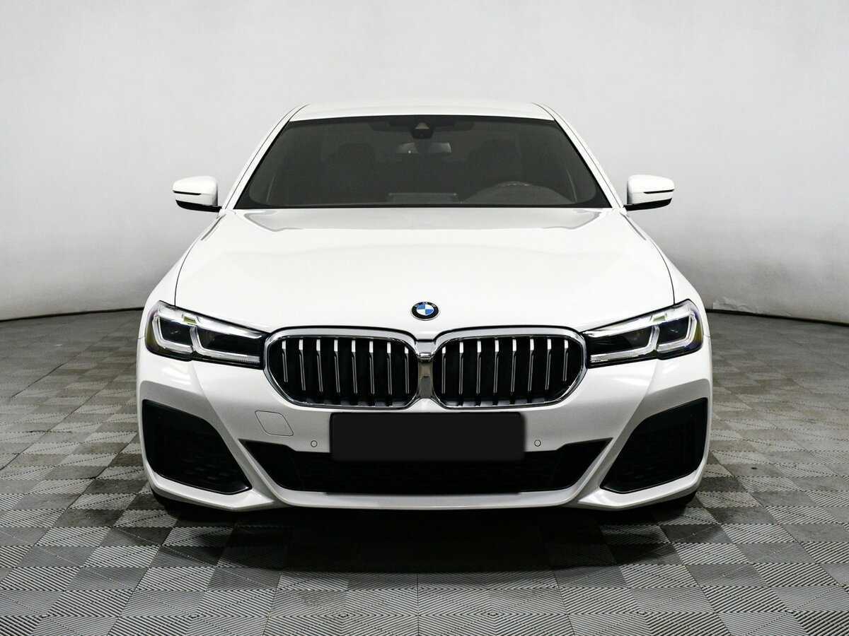 BMW 5 серии 2020 года с пробегом. Фото: #1