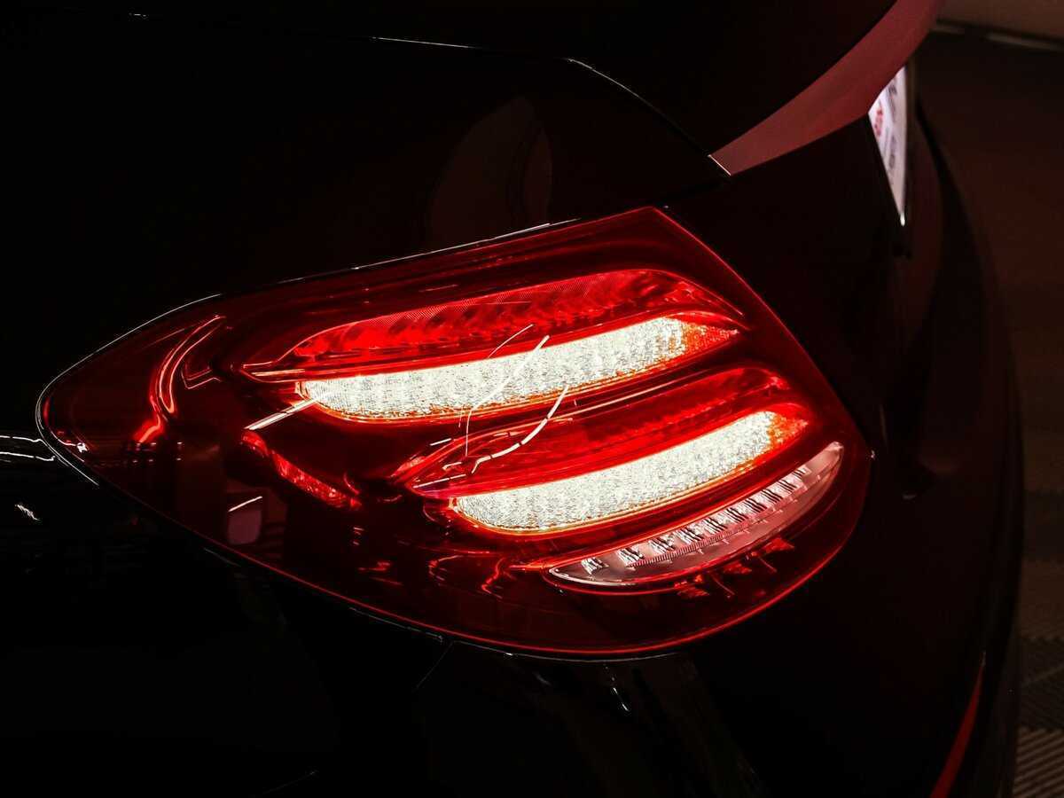 Mercedes-Benz E-Класс 2020 года с пробегом. Фото: #17