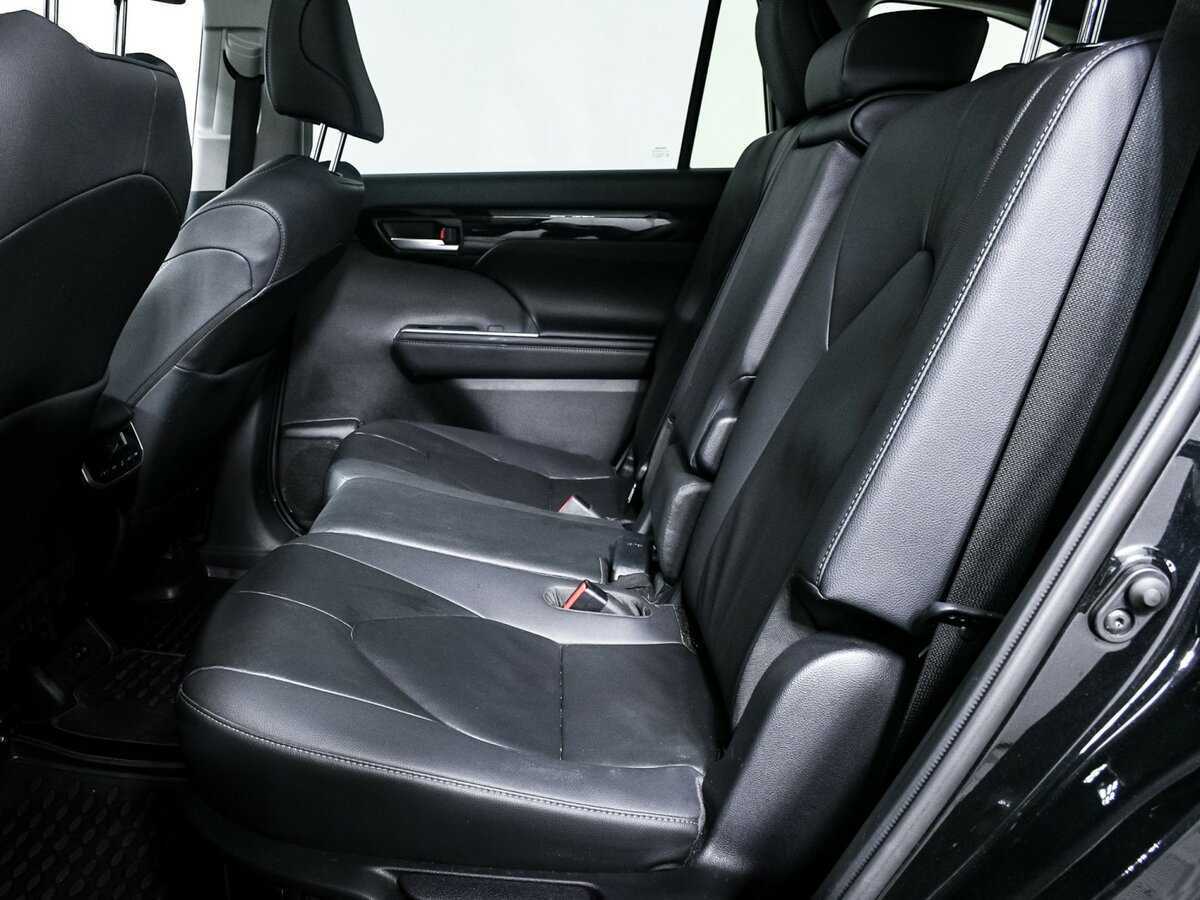 Toyota Highlander 2023 года с пробегом. Фото: #10