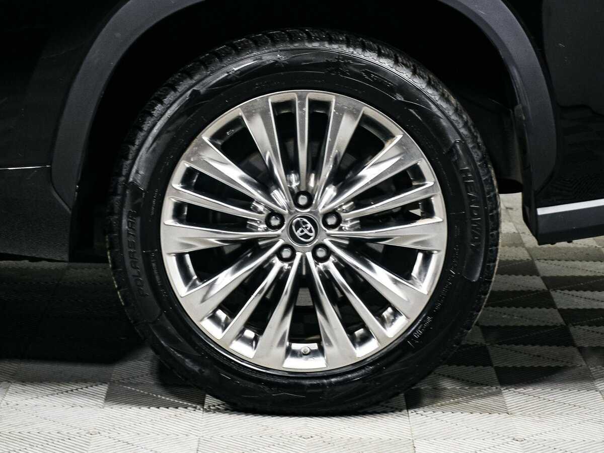 Toyota Highlander 2023 года с пробегом. Фото: #13