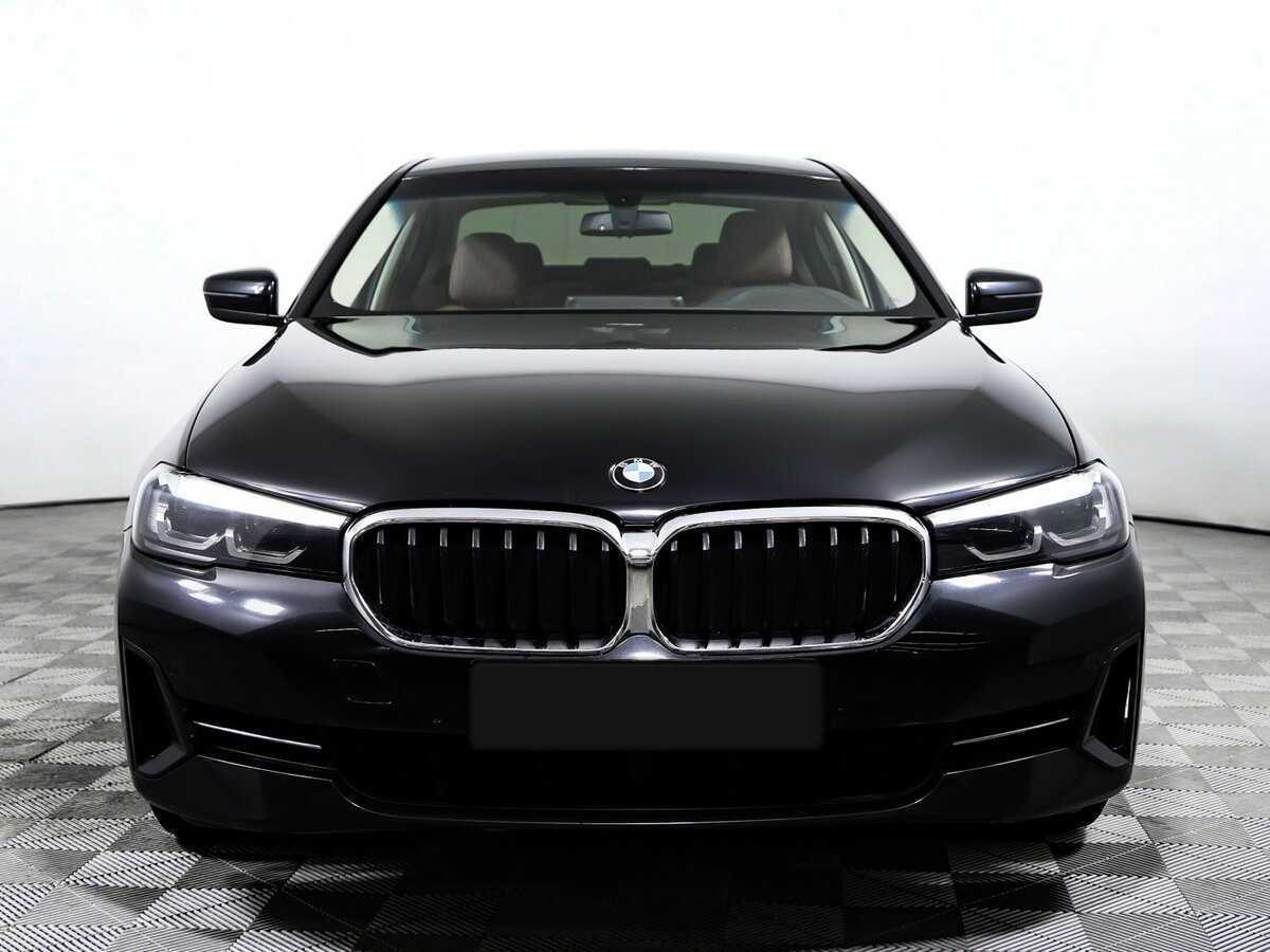 BMW 5 серии 2020 года с пробегом. Фото: #1