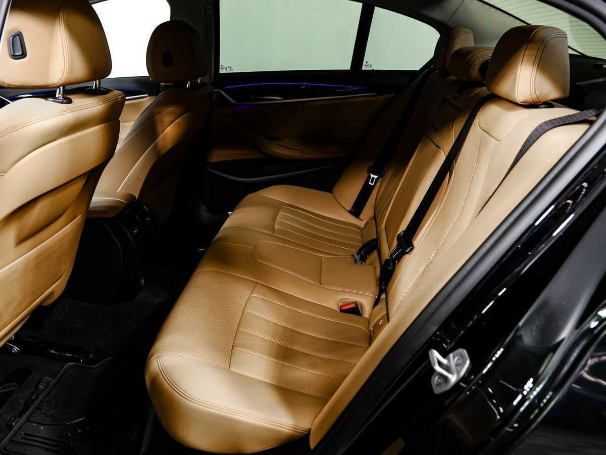 BMW 5 серии 2020 года с пробегом. Фото: #12