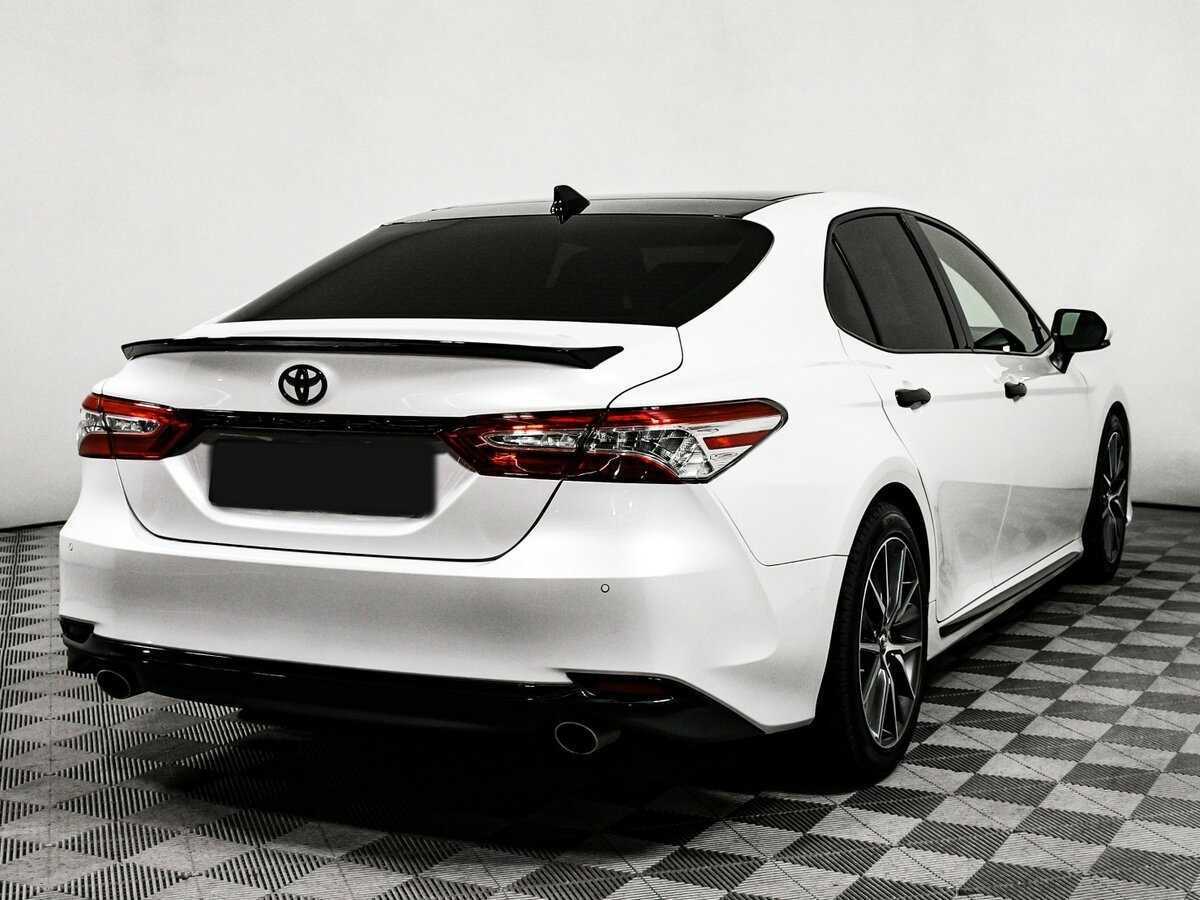 Toyota Camry 2023 года с пробегом. Фото: #3