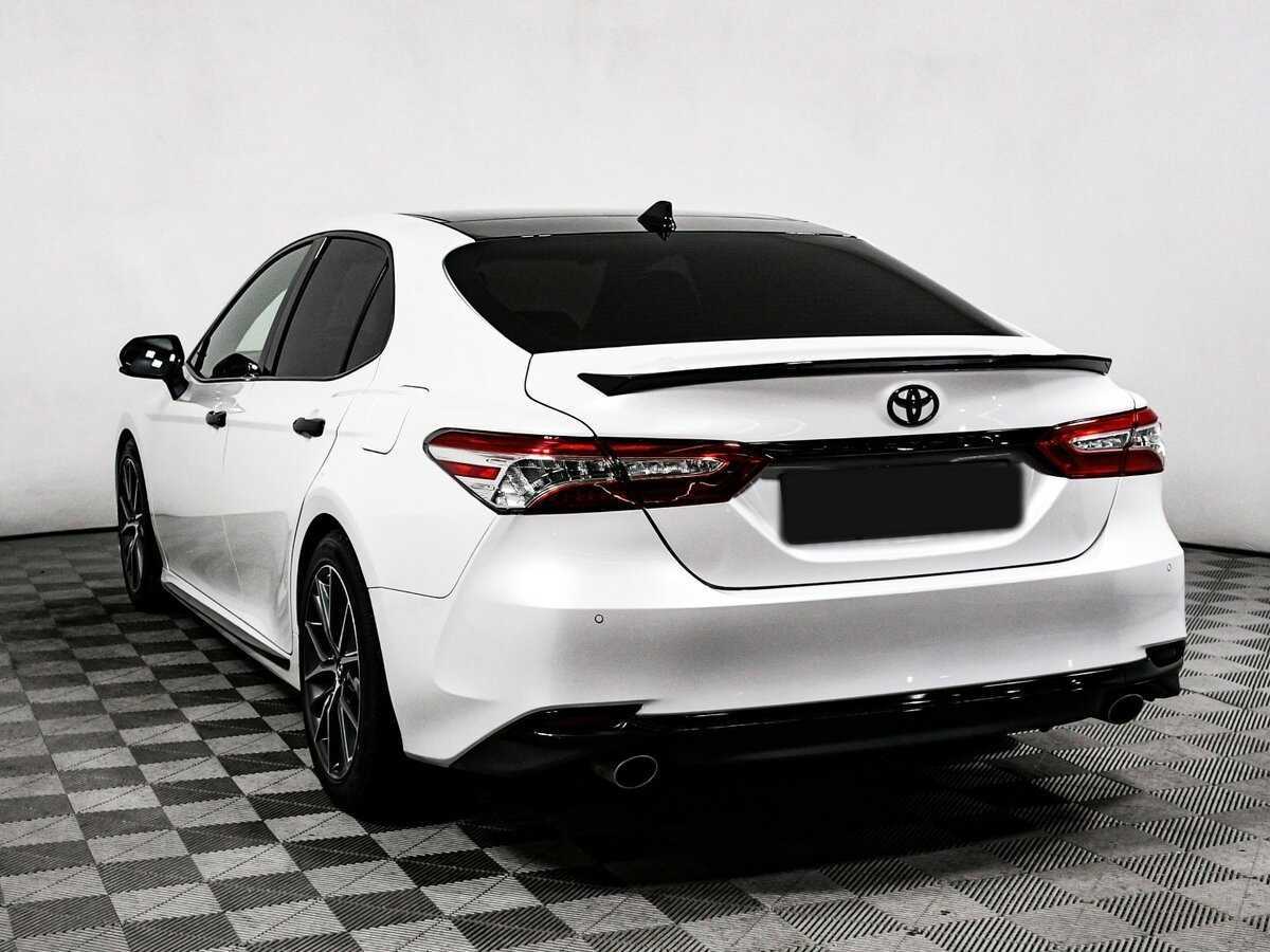 Toyota Camry 2023 года с пробегом. Фото: #5