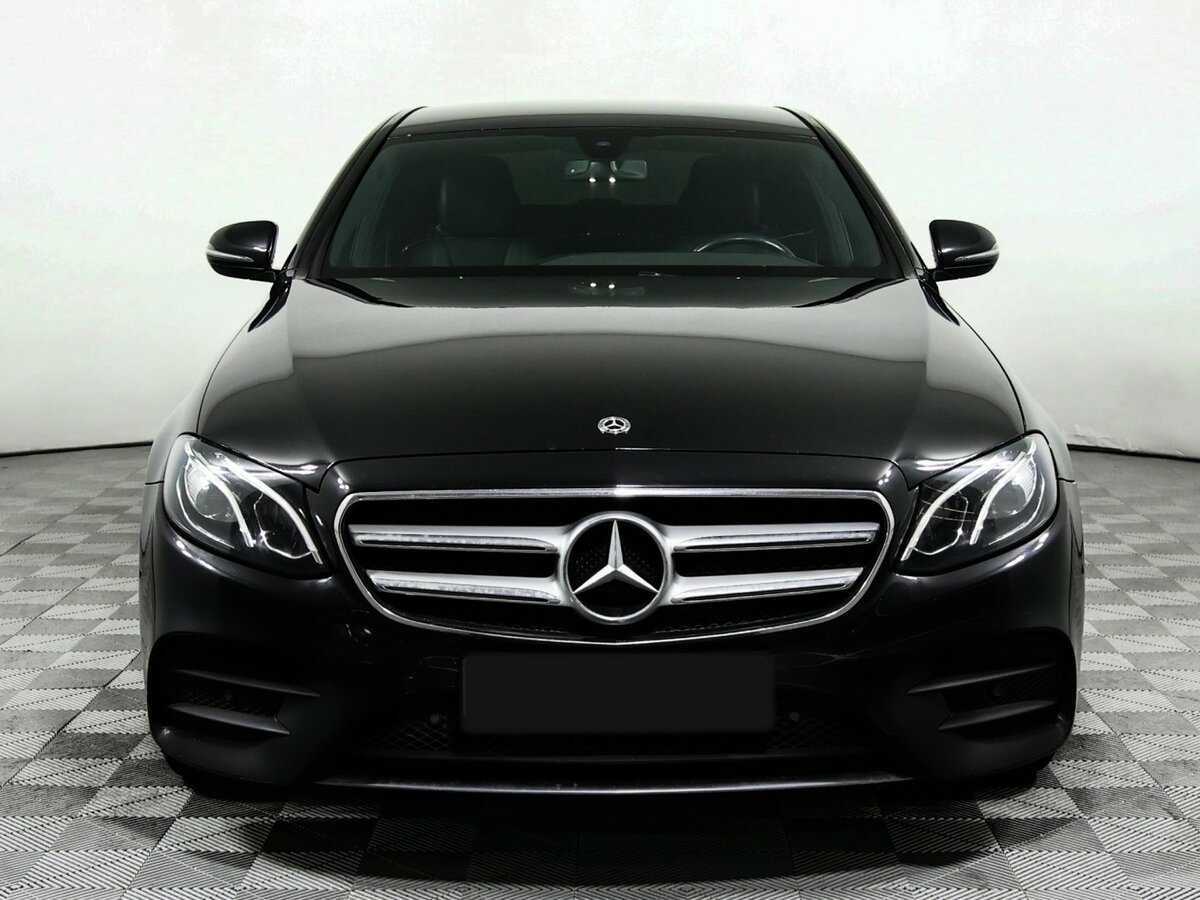 Mercedes-Benz E-Класс 2019 года с пробегом. Фото: #1