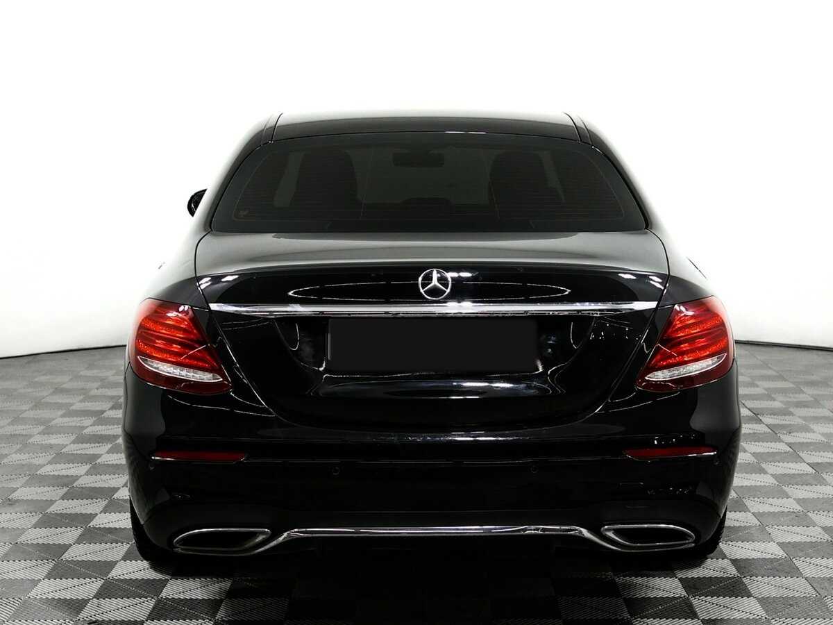 Mercedes-Benz E-Класс 2019 года с пробегом. Фото: #4