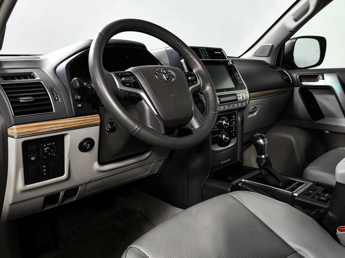 Toyota Land Cruiser Prado 2018 года с пробегом. Фото: #11