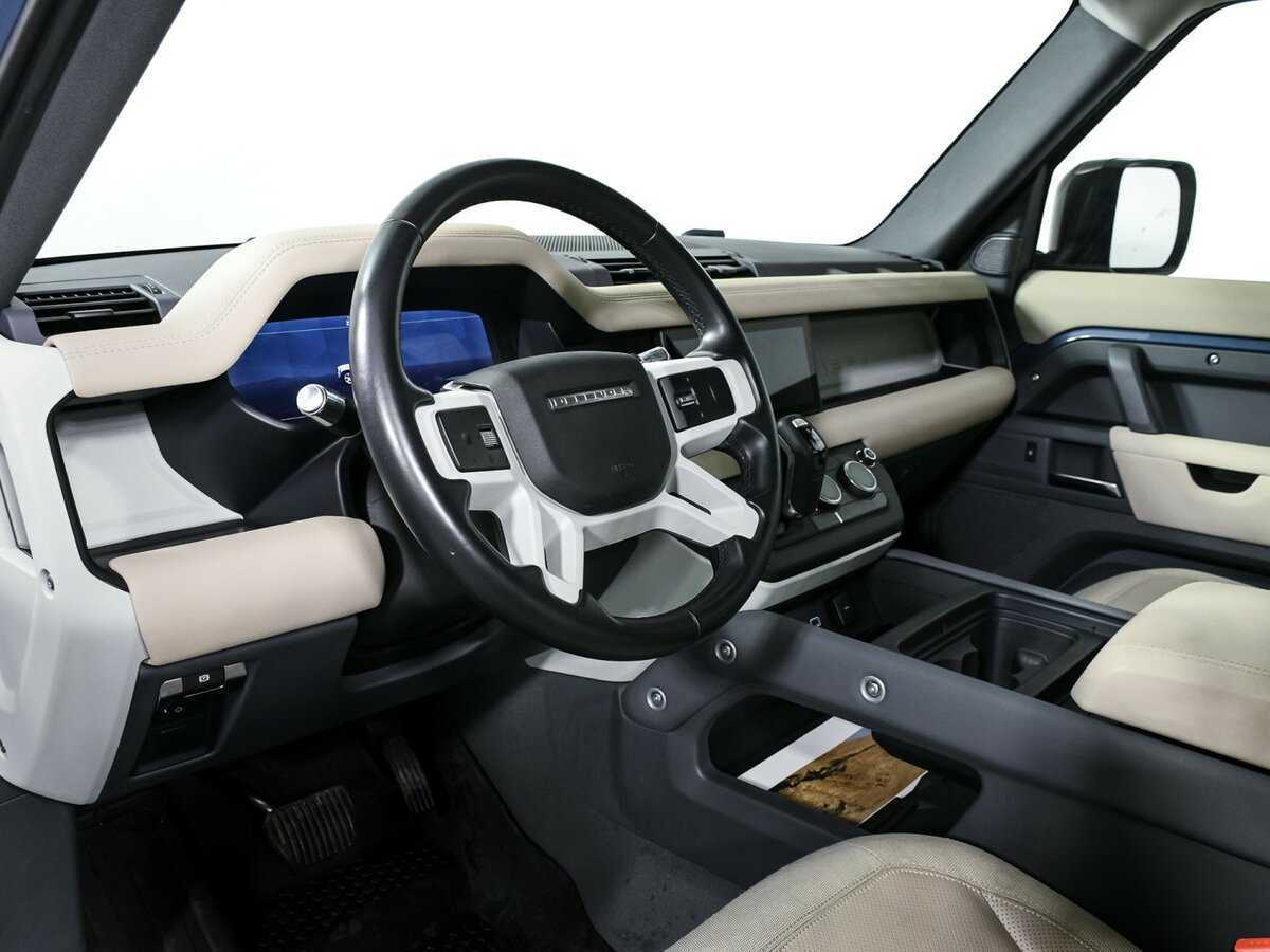 Land Rover Defender 2020 года с пробегом. Фото: #9