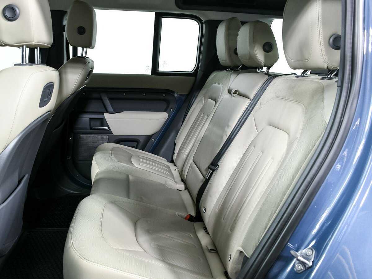 Land Rover Defender 2020 года с пробегом. Фото: #10