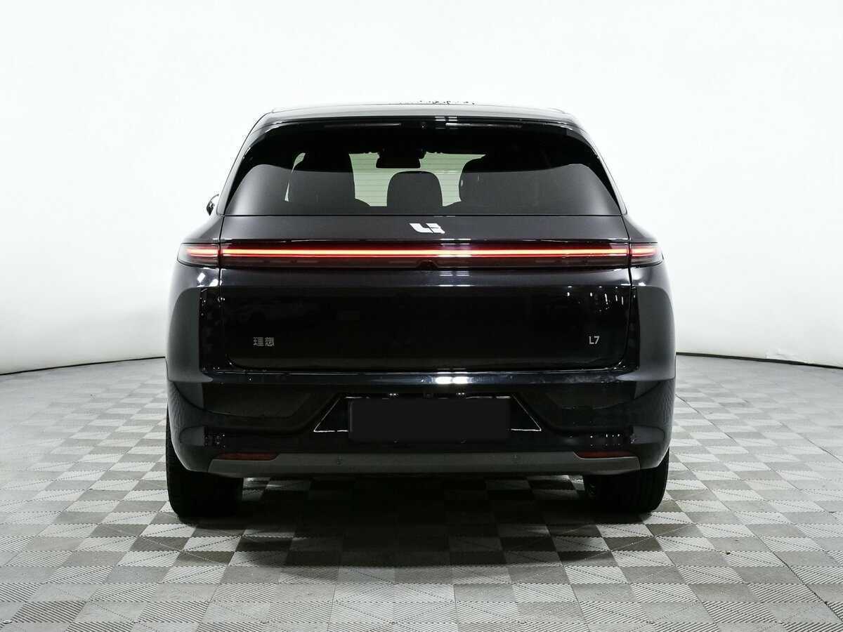 LiXiang L7 2023 года с пробегом. Фото: #4