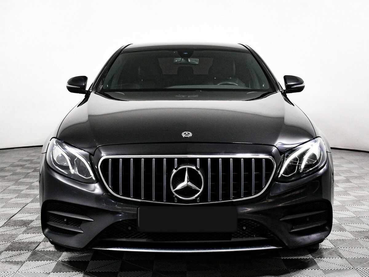 Mercedes-Benz E-Класс 2019 года с пробегом. Фото: #1