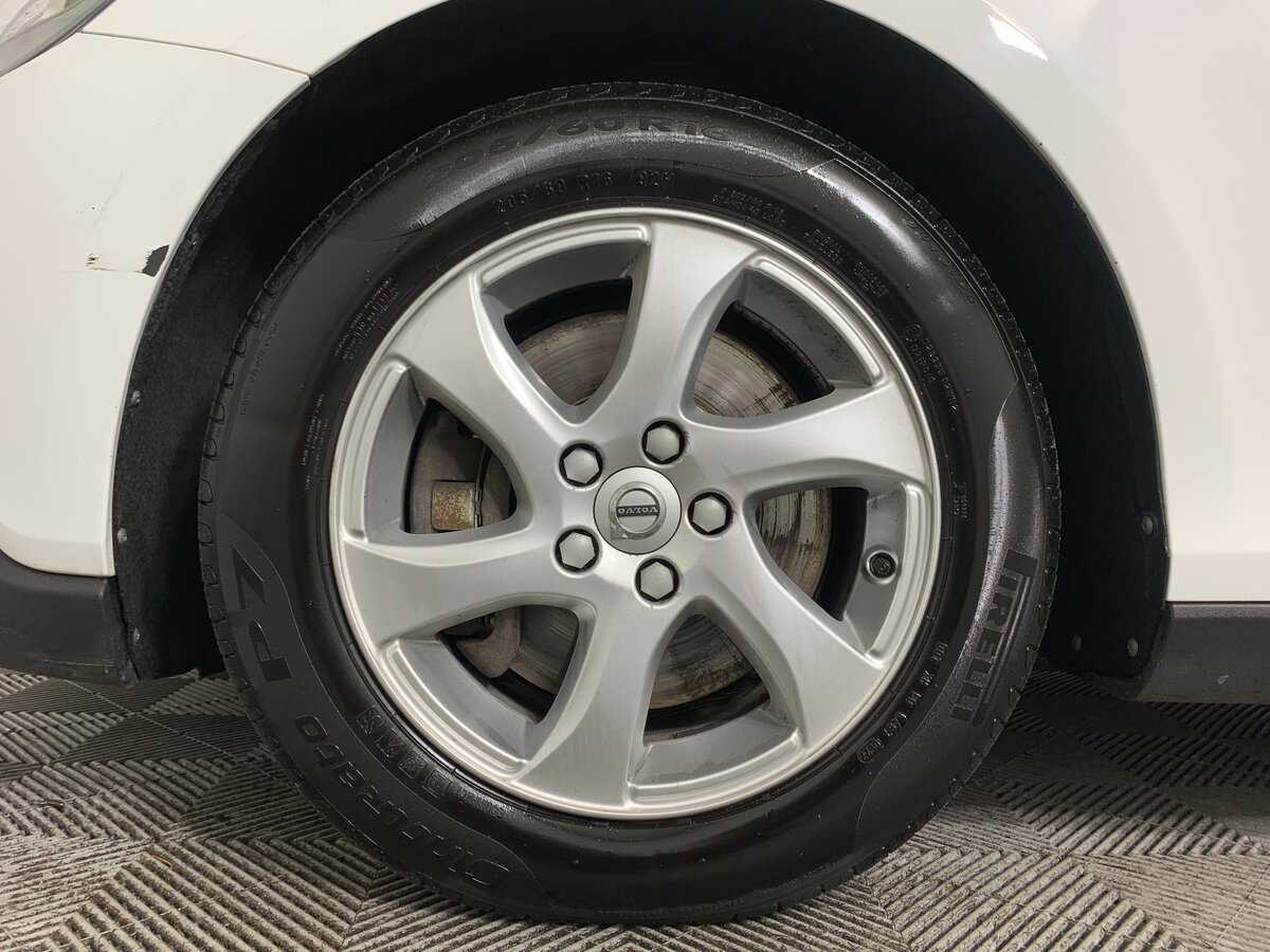 Volvo V40 Cross Country 2017 года с пробегом. Фото: #8