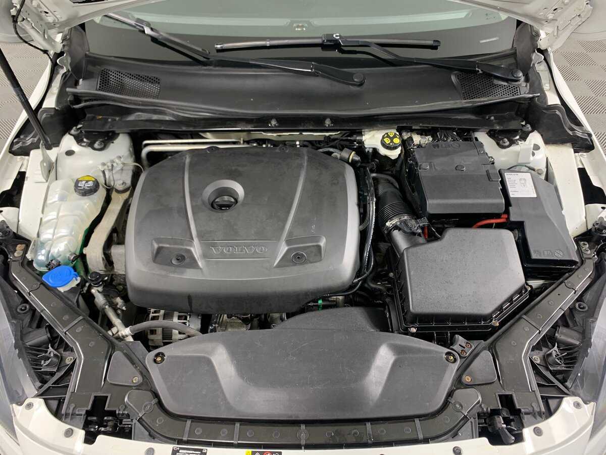 Volvo V40 Cross Country 2017 года с пробегом. Фото: #10