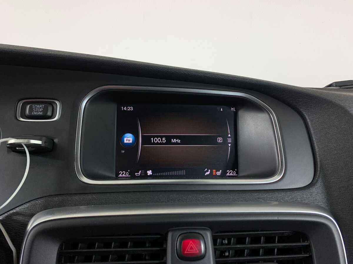 Volvo V40 Cross Country 2017 года с пробегом. Фото: #15