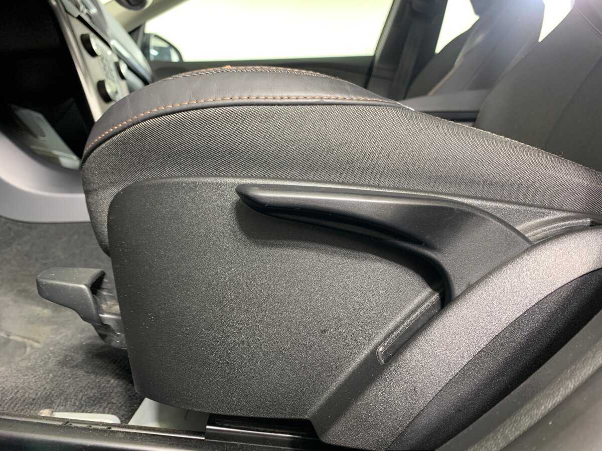 Volvo V40 Cross Country 2017 года с пробегом. Фото: #16