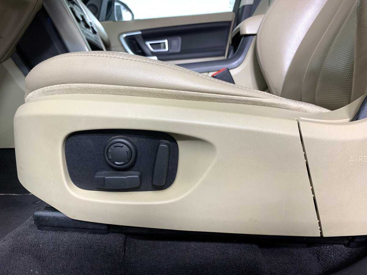 Land Rover Discovery Sport 2016 года с пробегом. Фото: #16