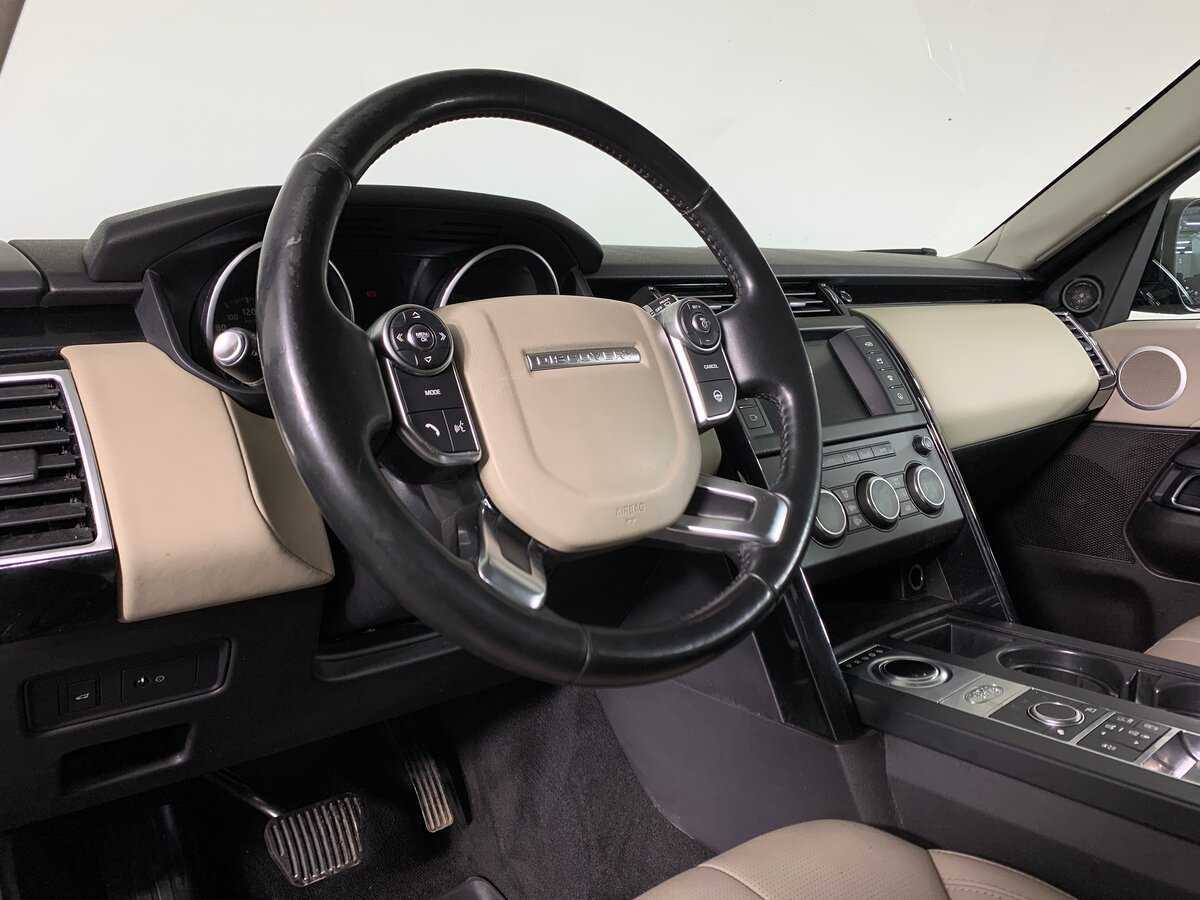 Land Rover Discovery 2017 года с пробегом. Фото: #10