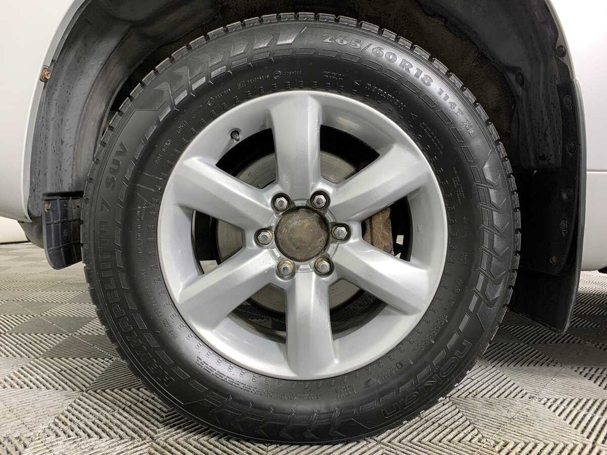 Toyota Land Cruiser Prado 2011 года с пробегом. Фото: #8